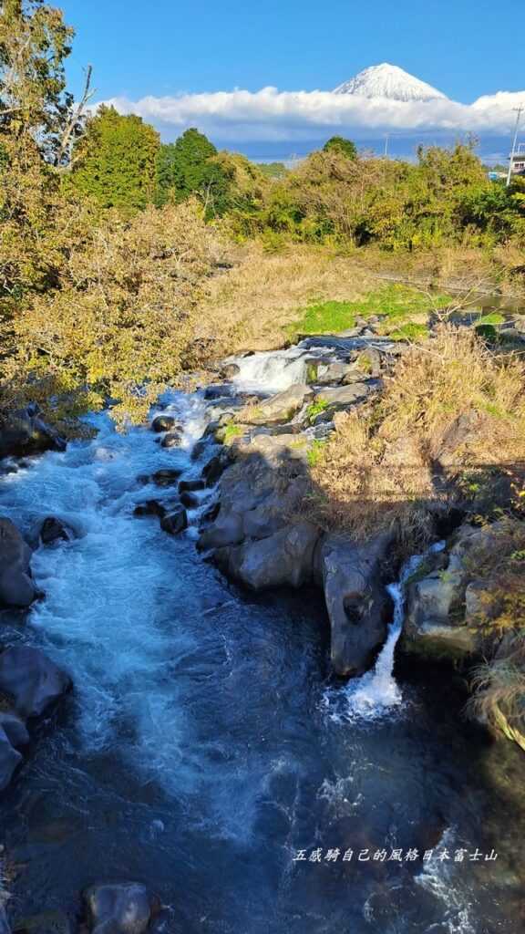 富士宮市柚野橋秘境壺穴，回歸「富士山」山川一體本貌